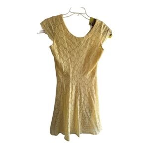 Cottagecore RN Studio by Ronni Nicole Dress 10 Yellow Eyelet Lace Mini